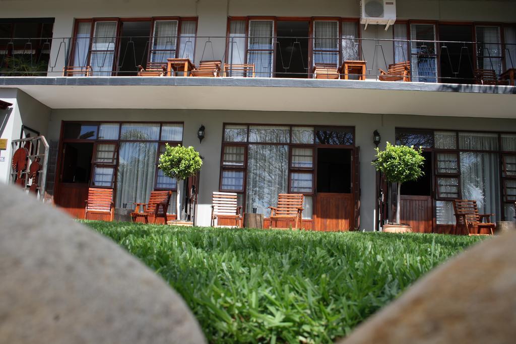 Miles B&B Guest House Oudtshoorn Exterior foto